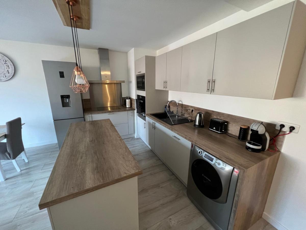 Appartement Entre Lacs, Montagnes Et Stations De Ski 博讷维尔 外观 照片