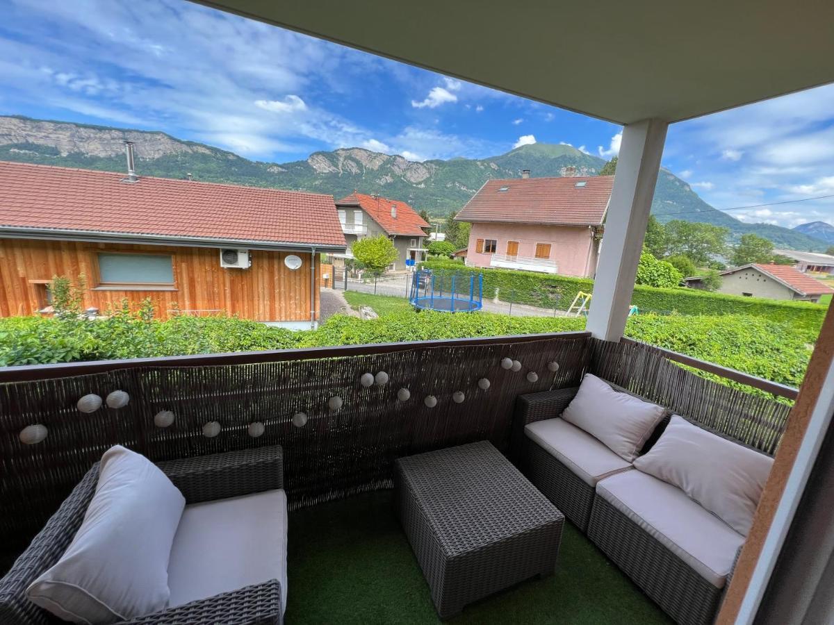 Appartement Entre Lacs, Montagnes Et Stations De Ski 博讷维尔 外观 照片
